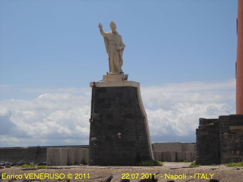 6 - Statua di San Gennaro - Porto di Napoli.jpg
